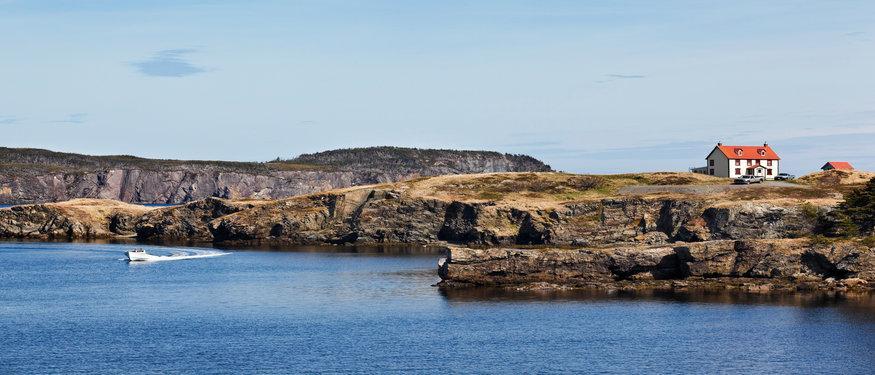 rsz_1newfoundland-labrador-trinity-coastline.jpg